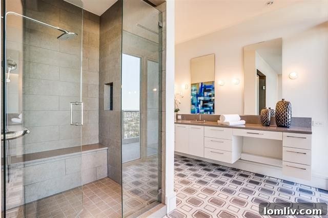 Vendome Penthouse E Modern Design