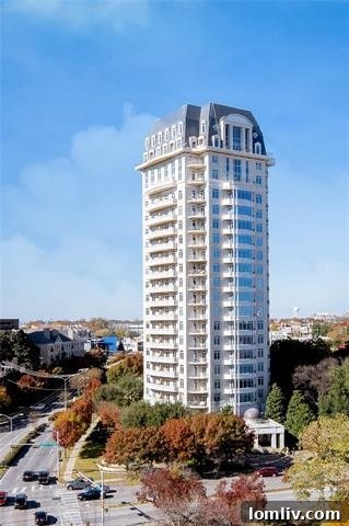 Vendome Penthouse E Night View