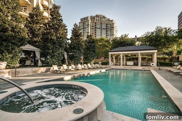 Vendome Penthouse E Views