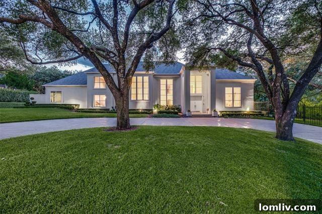 Exterior of a luxurious Dallas home on Wilderness Court