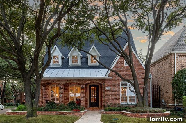 Charming exterior of a classic Caruth Hills home in Dallas