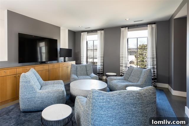 Bluffview's Timeless Transitional: Where Custom Architecture Defines Enduring Value 15 4722-Cherokee-Trail-6