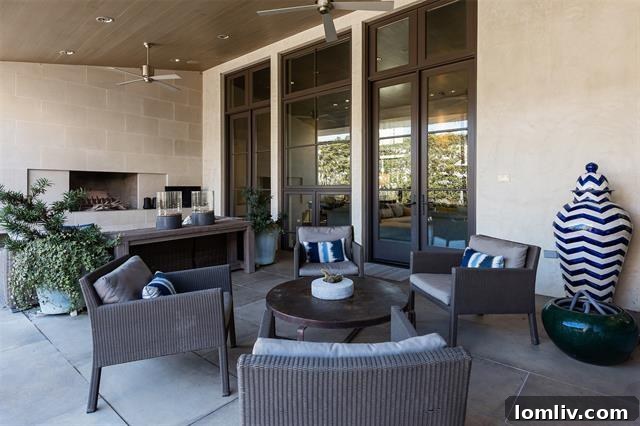 Bluffview's Timeless Transitional: Where Custom Architecture Defines Enduring Value 16 4722-Cherokee-Trail-6