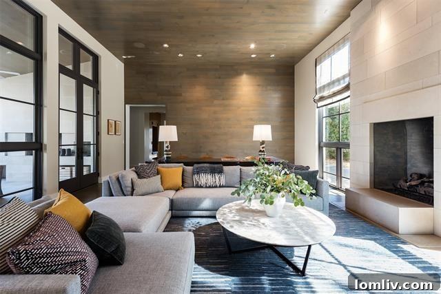 Bluffview's Timeless Transitional: Where Custom Architecture Defines Enduring Value 10 Cherokee-Trail-1