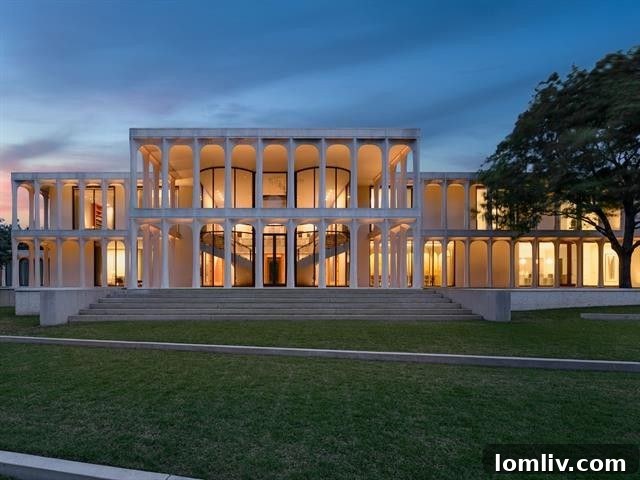 10210 Strait Lane Dallas - Philip Johnson Modernist Mansion Exterior