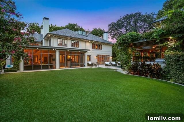 Elegant exterior detail of a Hal Thompson-designed Italian Renaissance home