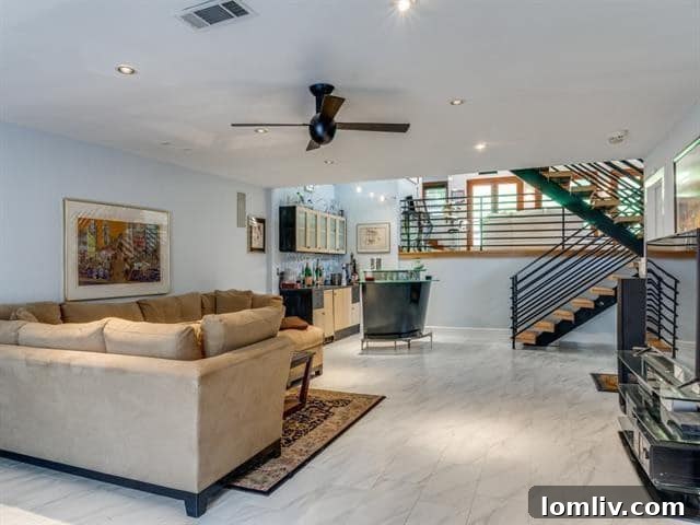 Spacious and private outdoor deck area of the Nob Hill Drive home