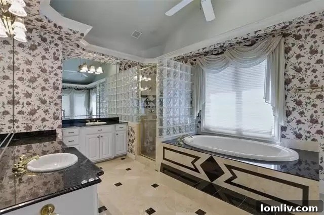 University Park's Georgian Jewel: Your Canvas for Custom Design 6 Spacious and inviting living area in a Georgian-style estate