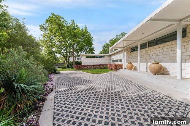 Architecturally Significant Contemporary Home with Midcentury Modern Influences and Patterned Driveway