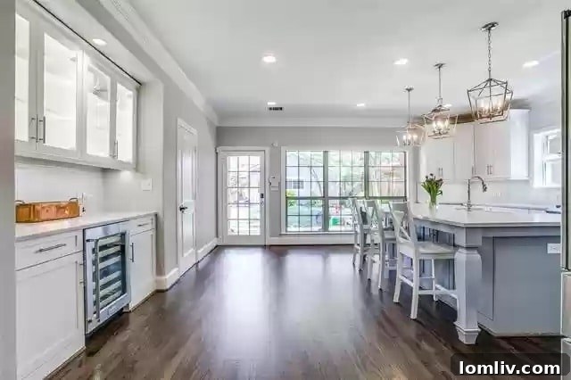 Spacious and bright dining area overlooking the garden.