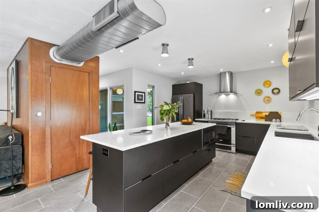 17-3717-Wedgway-Dr-Twilight-17-1024x683