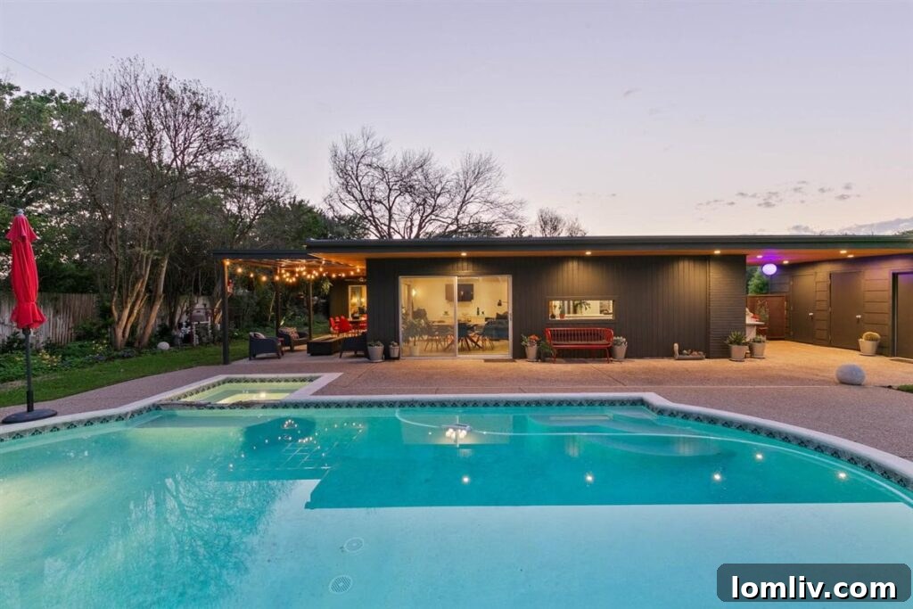 17-3717-Wedgway-Dr-Twilight-17-1024x683