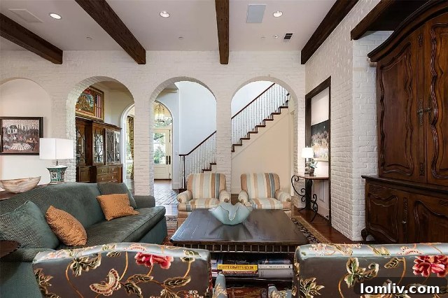 4214 Manning Lane - Bathroom Detail