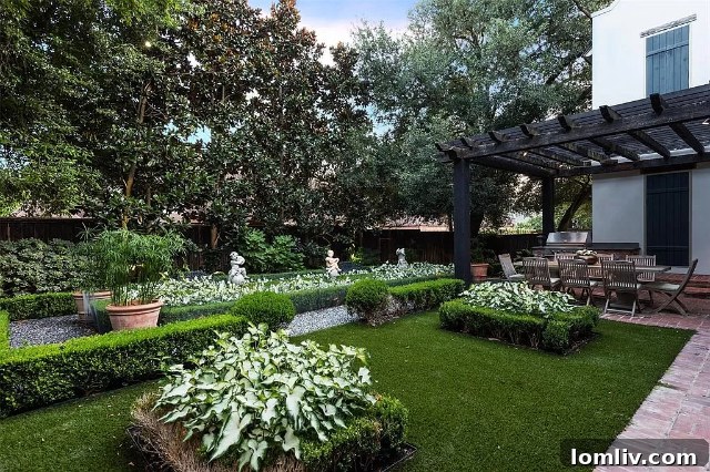 4214 Manning Lane - Outdoor Dining and Gardens