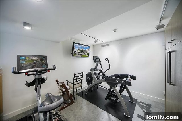 Highland Park: A Concrete and Glass Engineering Masterpiece 10 3610-Lindenwood