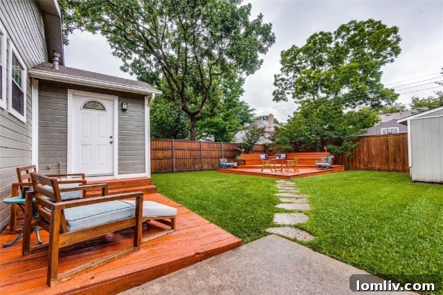 Palo Pinto's Pristine Craftsman Gem in Lakewood 8 GetMedia-13