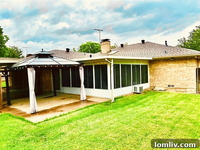 Spacious bonus room with covered porch access at 1506 Lexington Drive