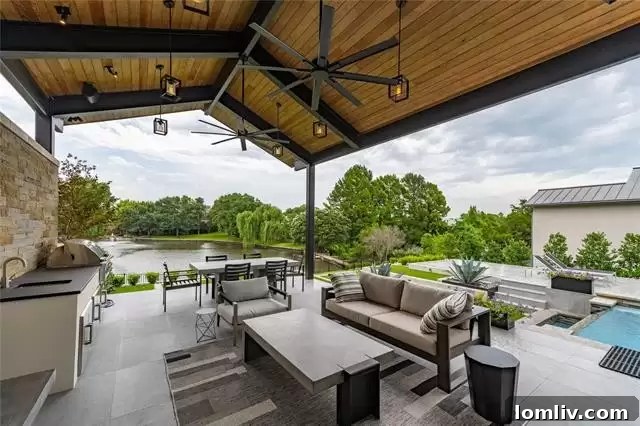 Luxury Waterfront Home in North Dallas