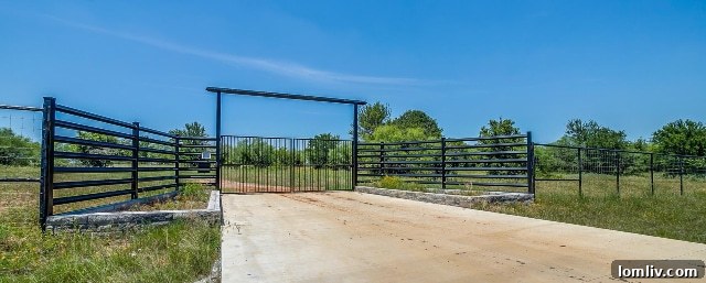 Welcome to your own private 27-acre exotic animal ranch within 7-R Ranch.