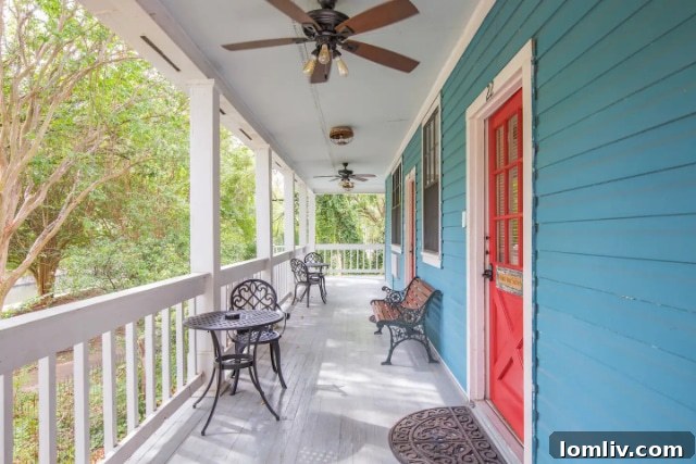 Inn on the Riverwalk Patio: Scenic Overlook of the San Antonio Riverwalk