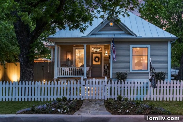 East Creek Cottage Exterior: Historic Charm of a Fredericksburg Retreat
