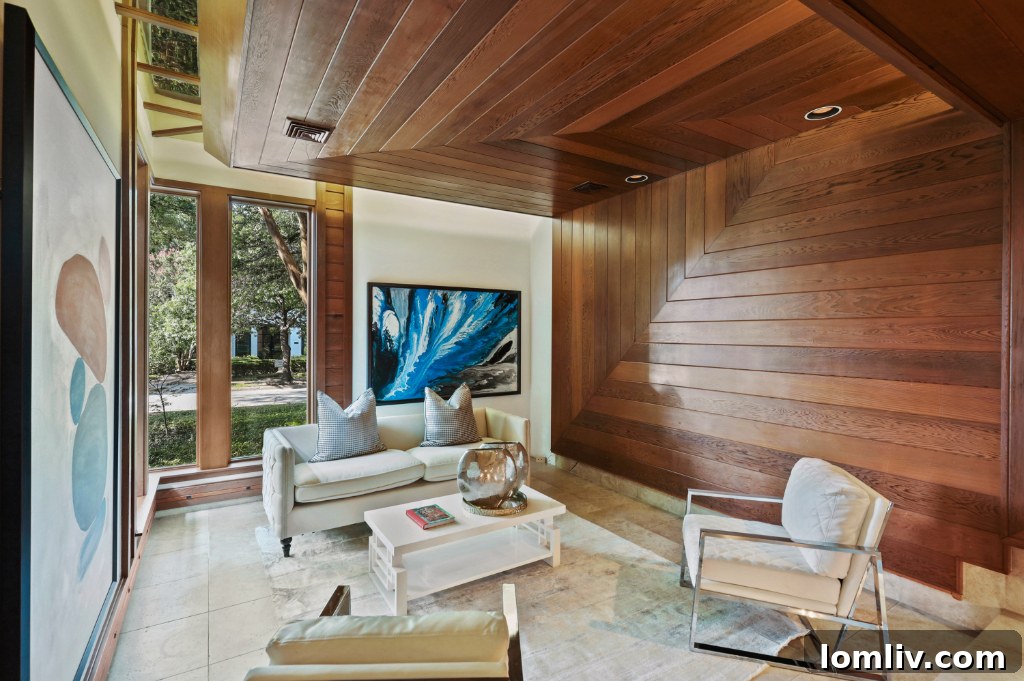 Spacious Dining Area for Entertaining in Dallas