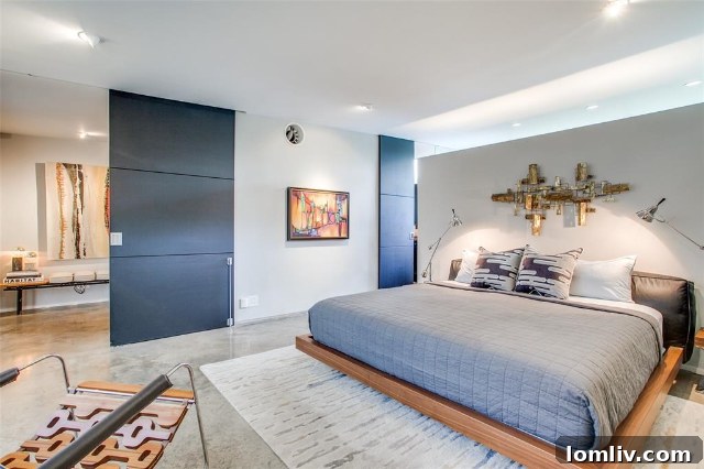 Outdoor Paradise Midcentury Modern Home Dallas