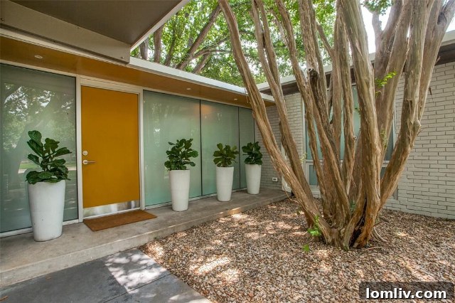 E.G. Hamilton Home Royal Springs Estates - Architectural Preservation