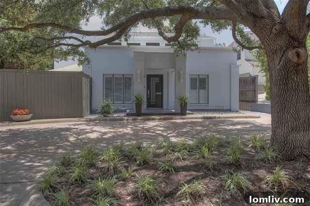 Monticello Modern Where Every Detail Speaks Luxury 2 29a2ccc572f2dbe64ca6d30f30dffa76l-m911178827od-w1024_h768_x2_s1