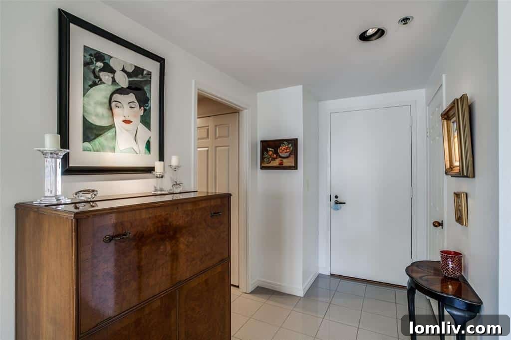 Upscale Uptown Dallas Condo Steal 3 livingroom