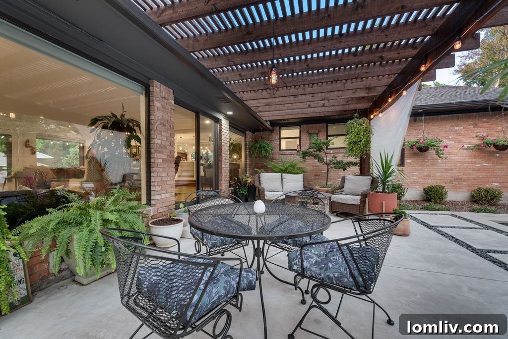 6006134__11761neeringdrive-06