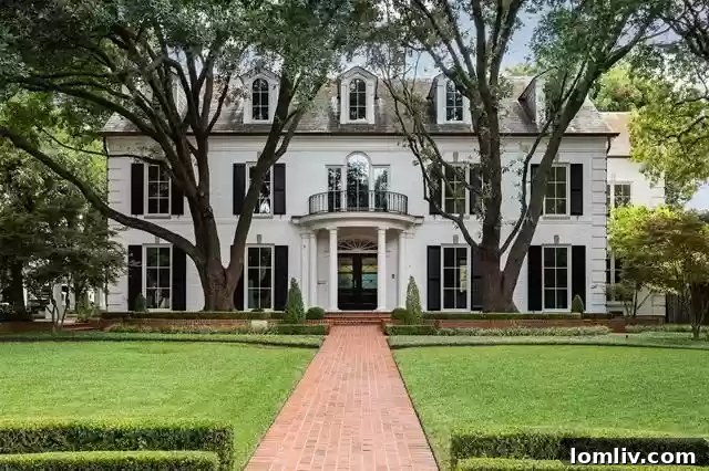 Grand Entrance of 3624 Beverly Drive, Dallas