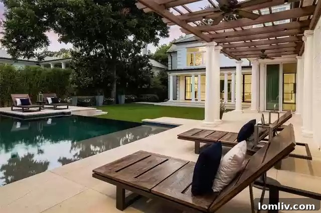 Exterior View of 3624 Beverly Drive in Highland Park