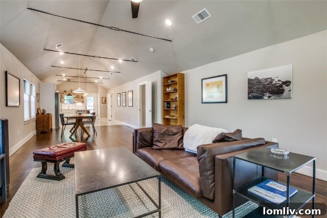 Effortless Current: Salmon Drive's Streamlined Remodel 5 GetMedia-3-2