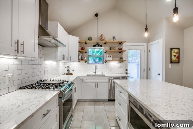 Effortless Current: Salmon Drive's Streamlined Remodel 6 GetMedia-3-2