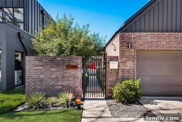 Resort-Style Living: Dallas Modern Farmhouse with Infinity Pool