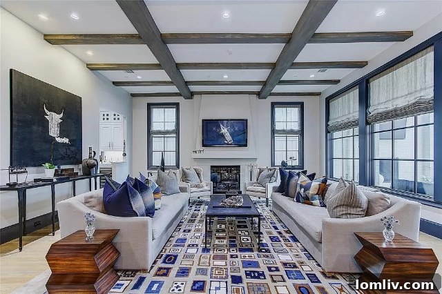 4408-Amherst-Avenue-1