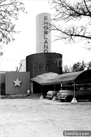 Pappy's Showland exterior