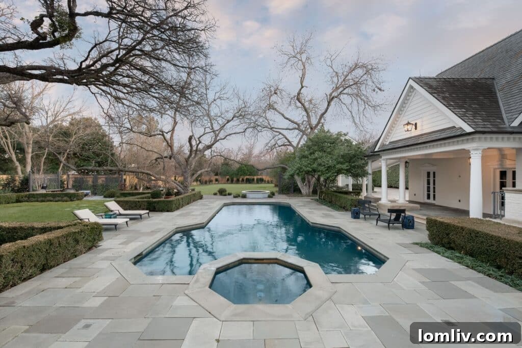 Kips Bay Show House Swoon-Worthy Grounds