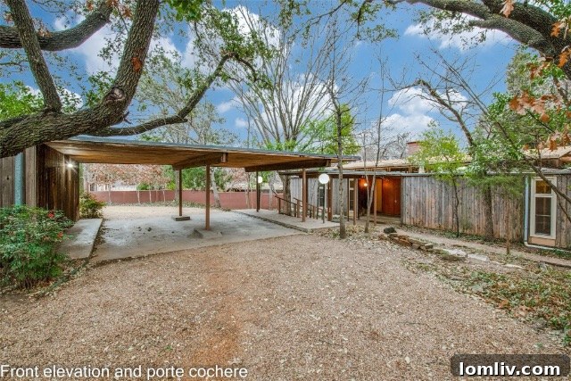 Overhead view of the Mid-Century Modern home, pool, and expansive grounds