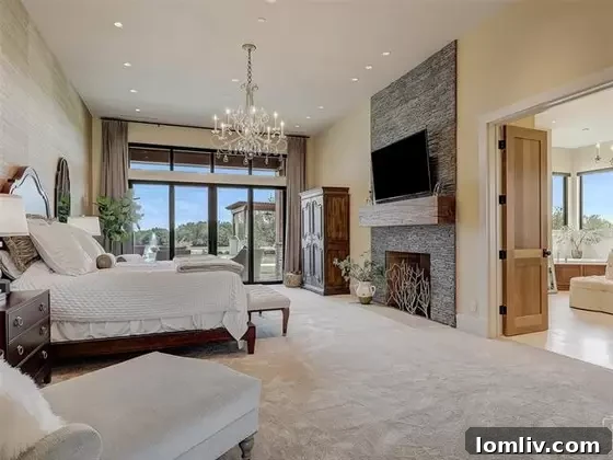 Elegant bathroom with contemporary design and high-quality fixtures in the Southlake residence.