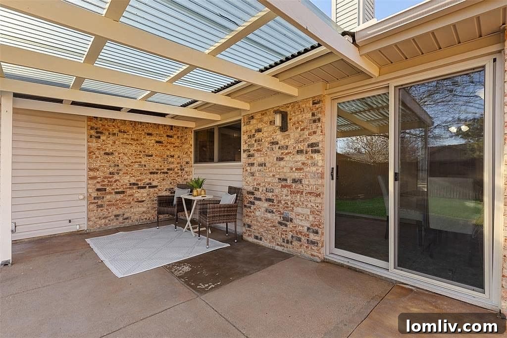 Remodeled hall bath, 1318 Clearview Allen