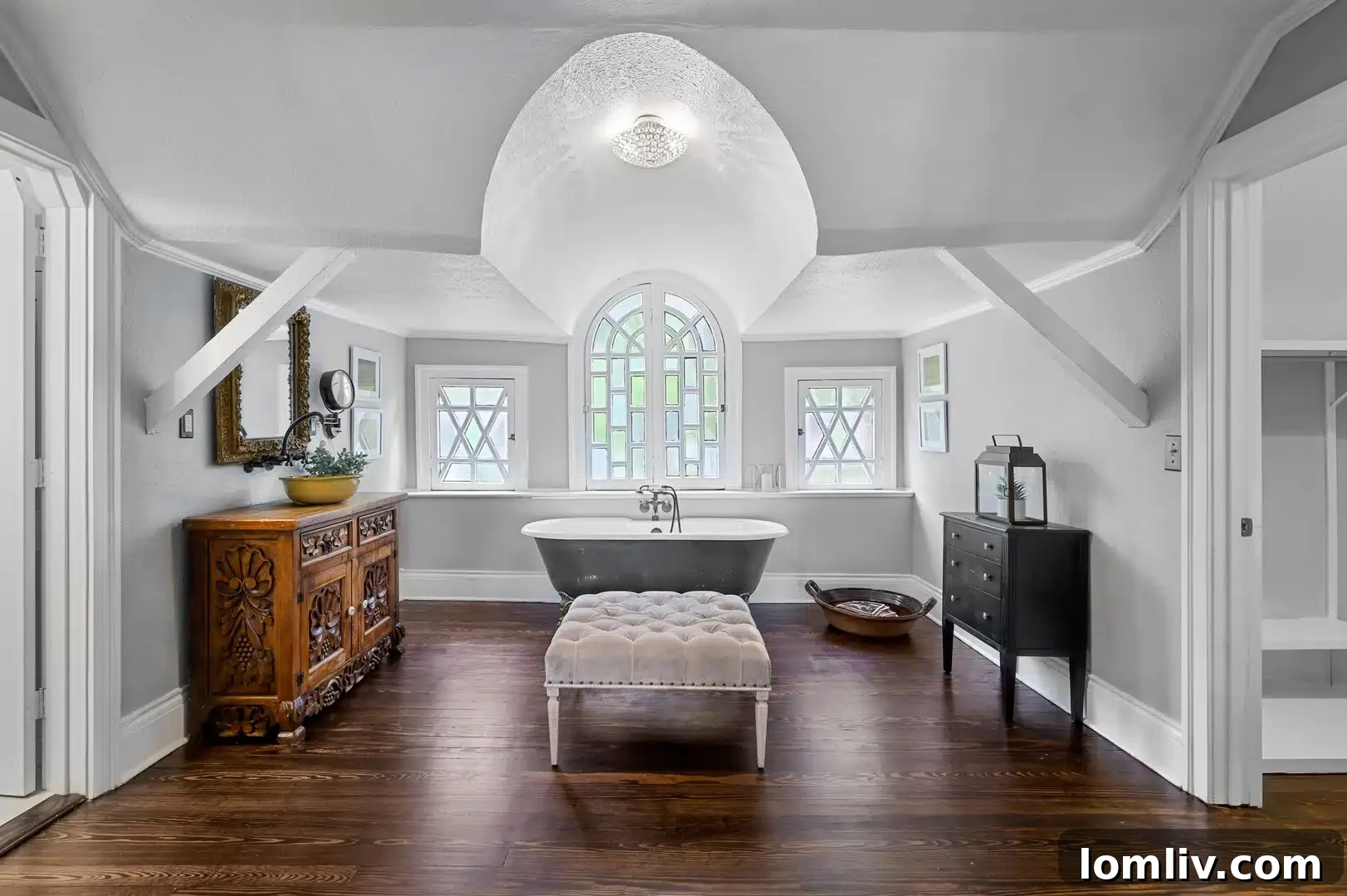 Are These Dallas-Fort Worth's Most Charming Homes? 18 Updated kitchen with modern amenities in a historic Dallas home