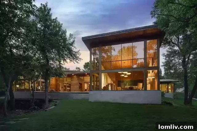 Are These Dallas-Fort Worth's Most Charming Homes? 26 Architectural detail of a modern home facade in North Texas