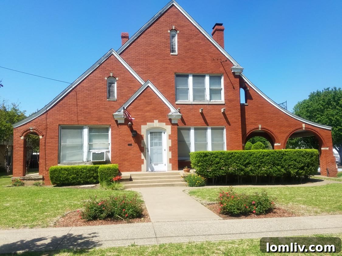 W. 8th Street Demolition Fence Before