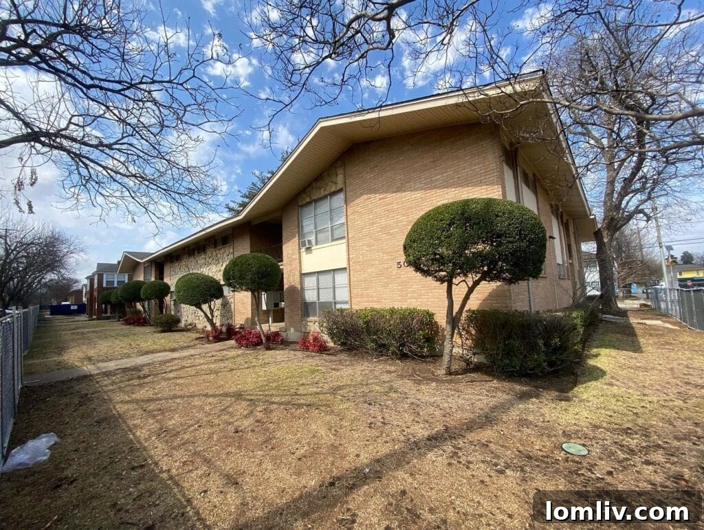W. 8th Street Neighborhood View