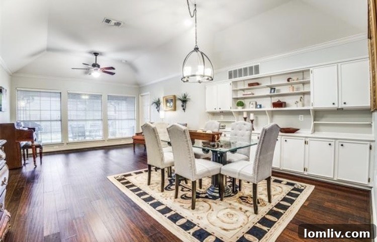 Flower Mound Open Living Area