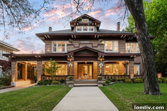 Swiss Avenue Historic Prairie Foursquare Home, Dallas