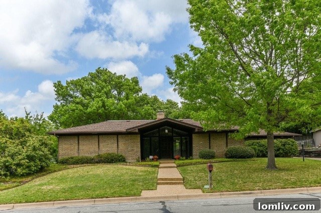 Discover Arlington's Hidden Gems: A 1970s Home with Greenbelt Charm