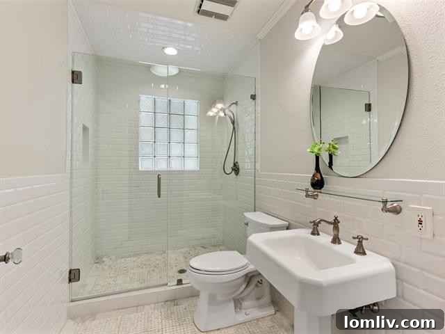 Spacious and bright bedroom with original built-in storage